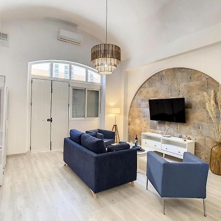 Apartcity Triana Seville Exterior photo