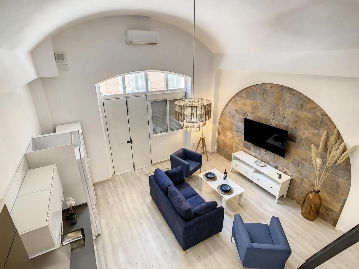 Apartcity Triana Seville Exterior photo